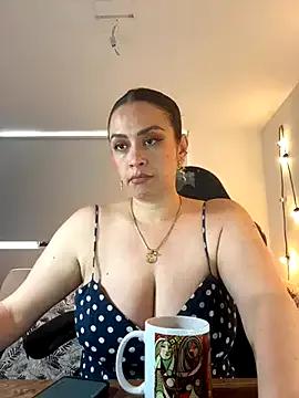 Elizabeth_Dupont on StripChat