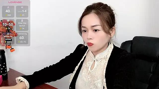 Ella-61 on StripChat
