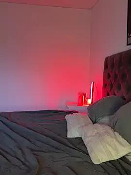 EllaMae on StripChat