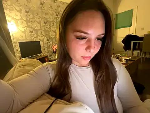 EllaStarrxxx on StripChat