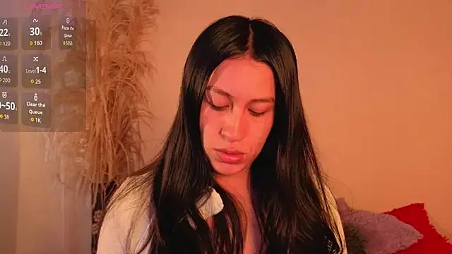 EmiGomez_ on StripChat