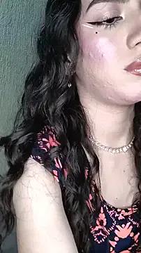 Emily-hottson on StripChat