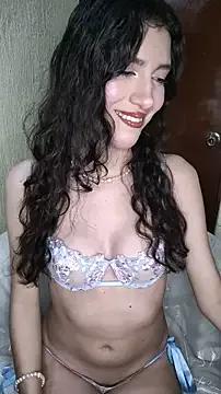 Emily-hottson — Show tits + shirt off 