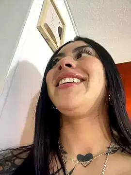 emily_22x on StripChat