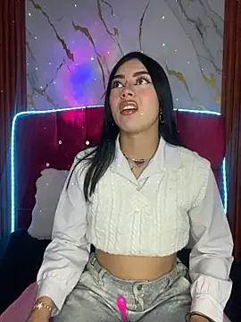 emily_22x on StripChat