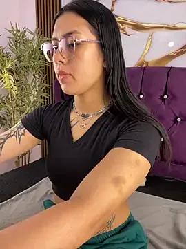 emily_22x on StripChat