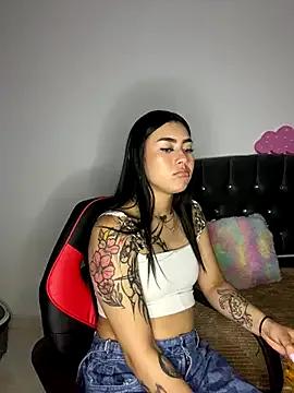 emily_22x on StripChat