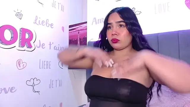 EmilyQueen3x — Show Pussy + Fingering