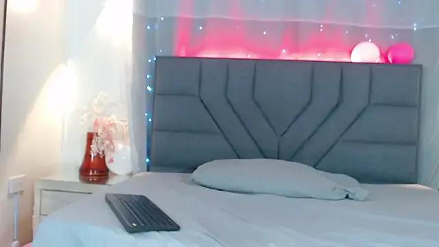 emma_ayala on StripChat