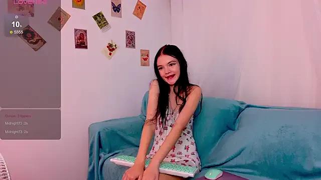 emma_blackwood on StripChat