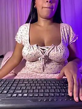 ericajohnson_ on StripChat