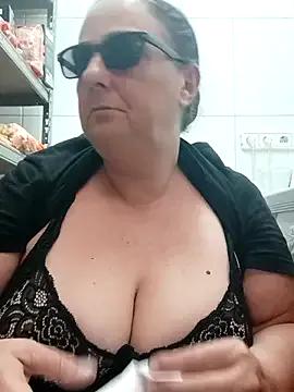 eroticjessitop on StripChat