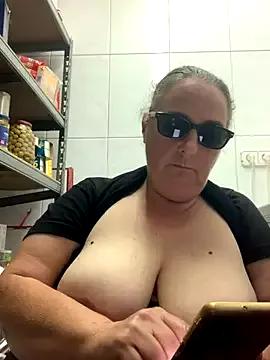 eroticjessitop on StripChat