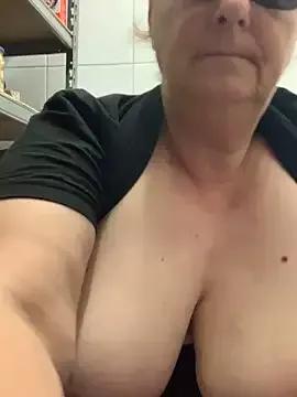 eroticjessitop on StripChat