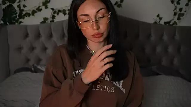 Estherjizz on StripChat