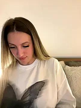 Eva_Ryen on StripChat