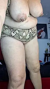 evelin_hott on StripChat