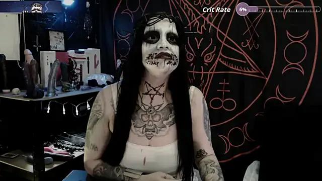 Evil_Queen_666 on StripChat