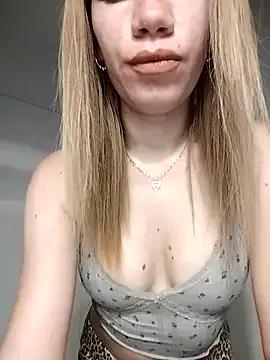 EvyLure on StripChat