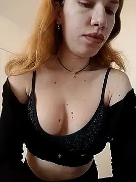 EvyLure on StripChat