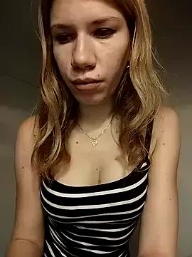 EvyLure on StripChat