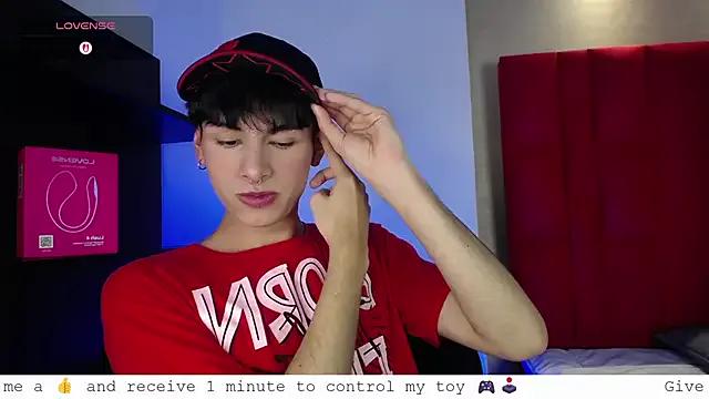 Ezra_Storm on StripChat