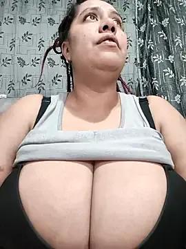 federica_bigboobs on StripChat