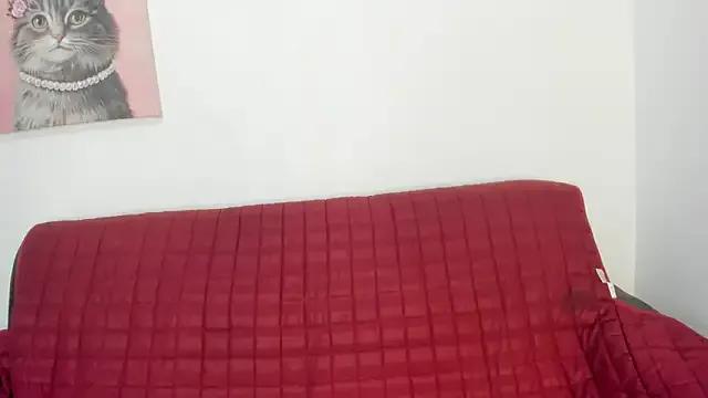 Fernanda_brown18 on StripChat
