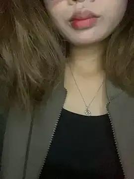 Fin-xinh18 on StripChat