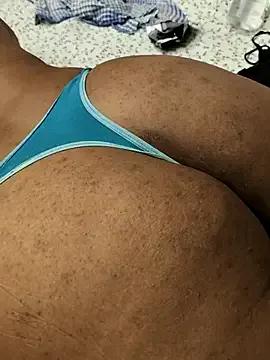 flamingoss on StripChat