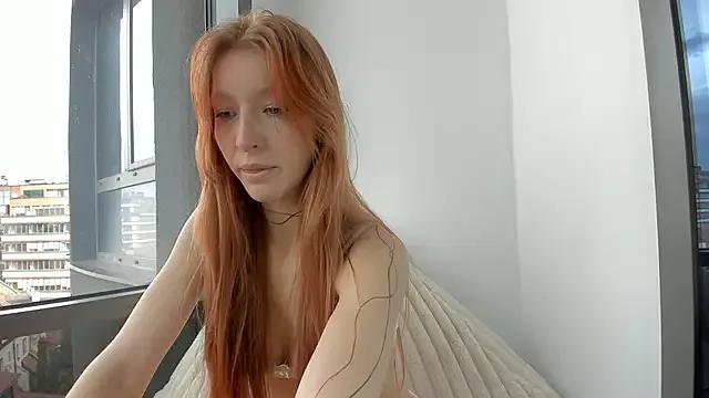 FoxieKiss on StripChat