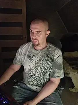 Foxyshaved on StripChat