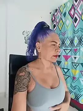 freyadevil333 on StripChat