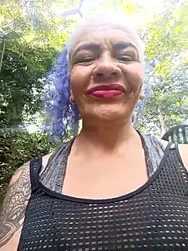 freyadevil333 on StripChat