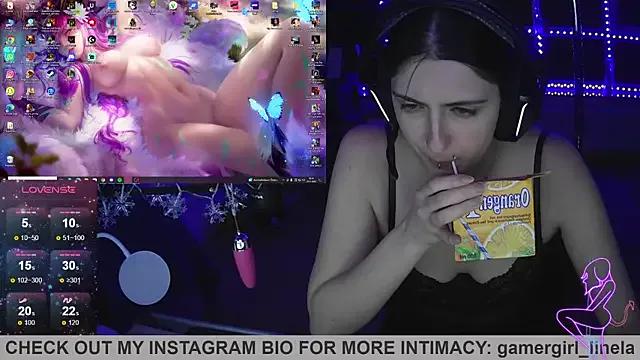 Gamergirl-Linela on StripChat