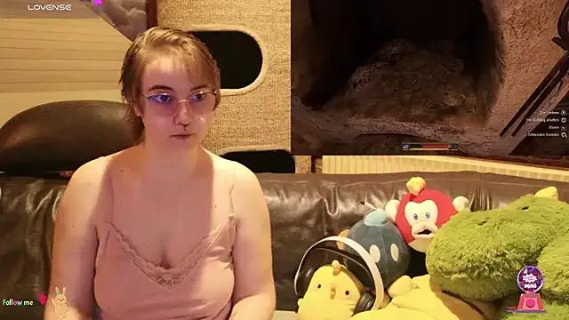 GamerGirl_Eve on StripChat