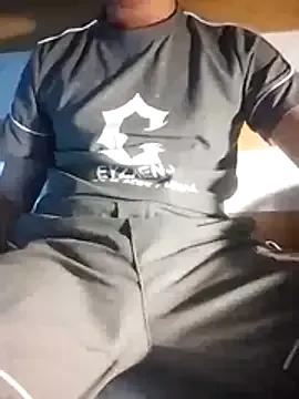 gande_003 — cum show