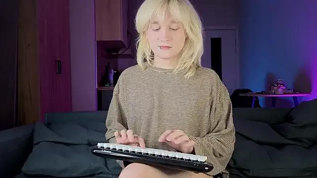 Gregory_Byyrd on StripChat