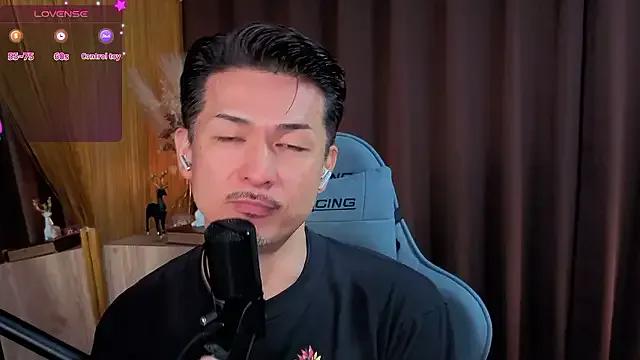 HARU_STRIKE on StripChat