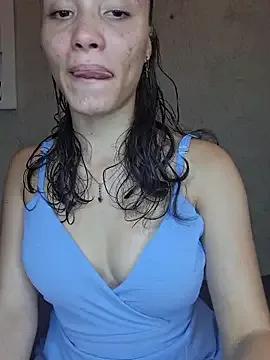 HelenHoltz on StripChat