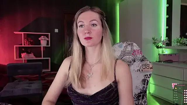 Hello_Lisha on StripChat