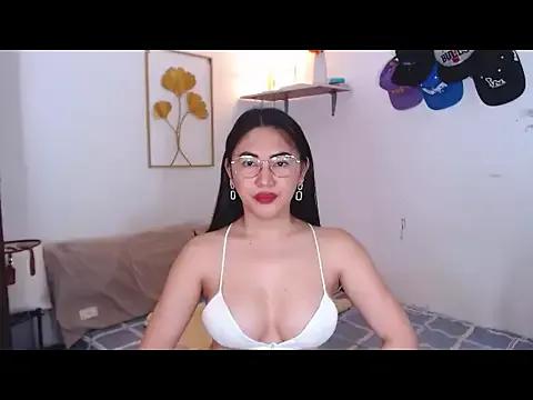 HermoSa_Christine on StripChat