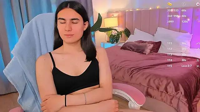 HeyAlena on StripChat