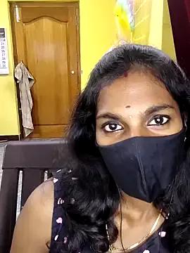 Honey_rosetamil on StripChat