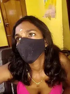 Honey_rosetamil on StripChat