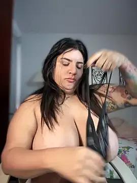 horny_roomiess — big squirt