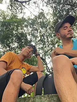 hotboys1924 on StripChat