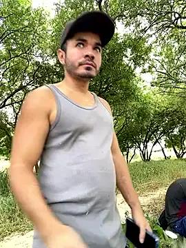 hotboys1924 on StripChat