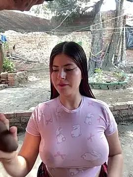 Hotnightsexxx on StripChat