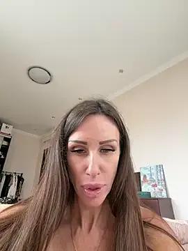 Hott_Lolla on StripChat